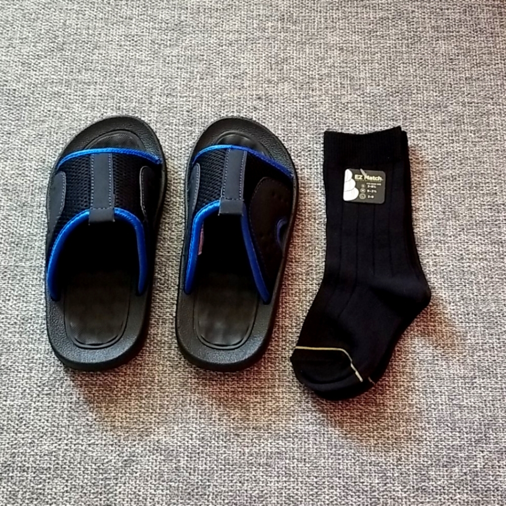 Little boy sandals size 13 and NWT pair of socks